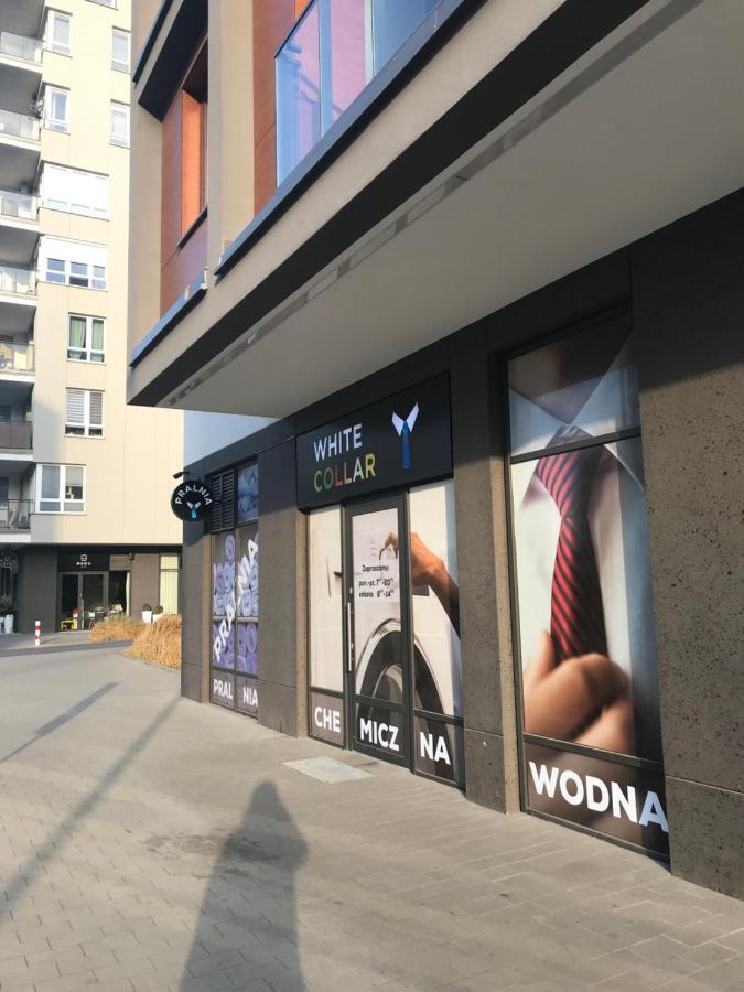 Warsaw - Aparts Lotnisko Okecie Apartamento Exterior foto